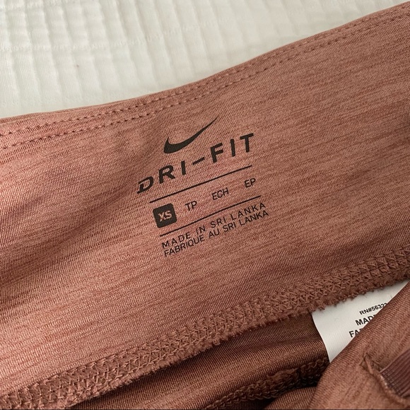 ☀️ SUMMER CLEARANCE ☀️ Nike | Dry-Fit Leggings | Sz XS - Picture 3 of 5